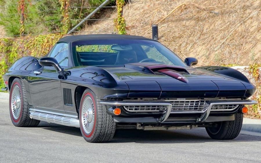 Chevrolet Corvette Convertible by CR Coachworks '2011
